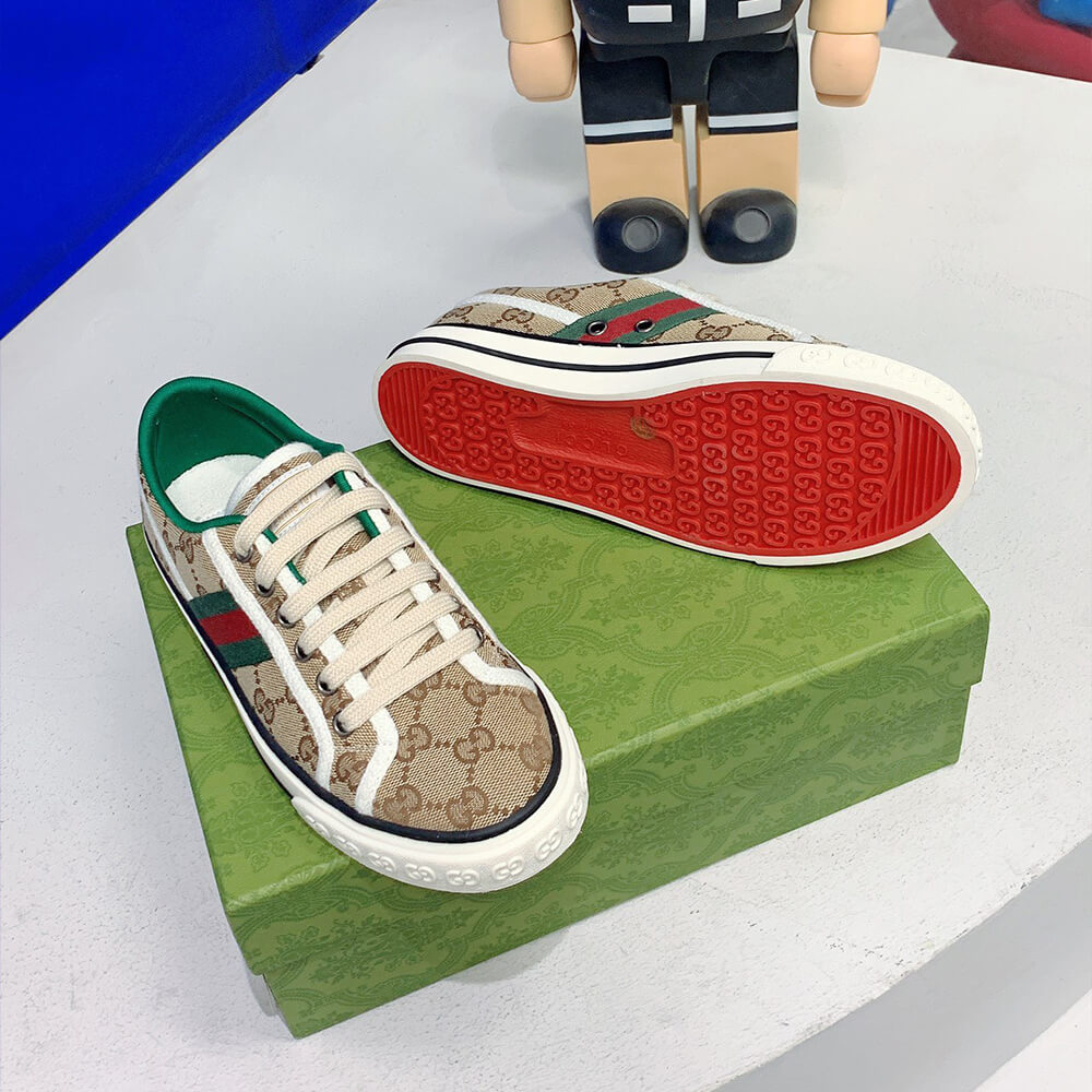 GUCCI Women s Gucci Tennis 1977 sneaker