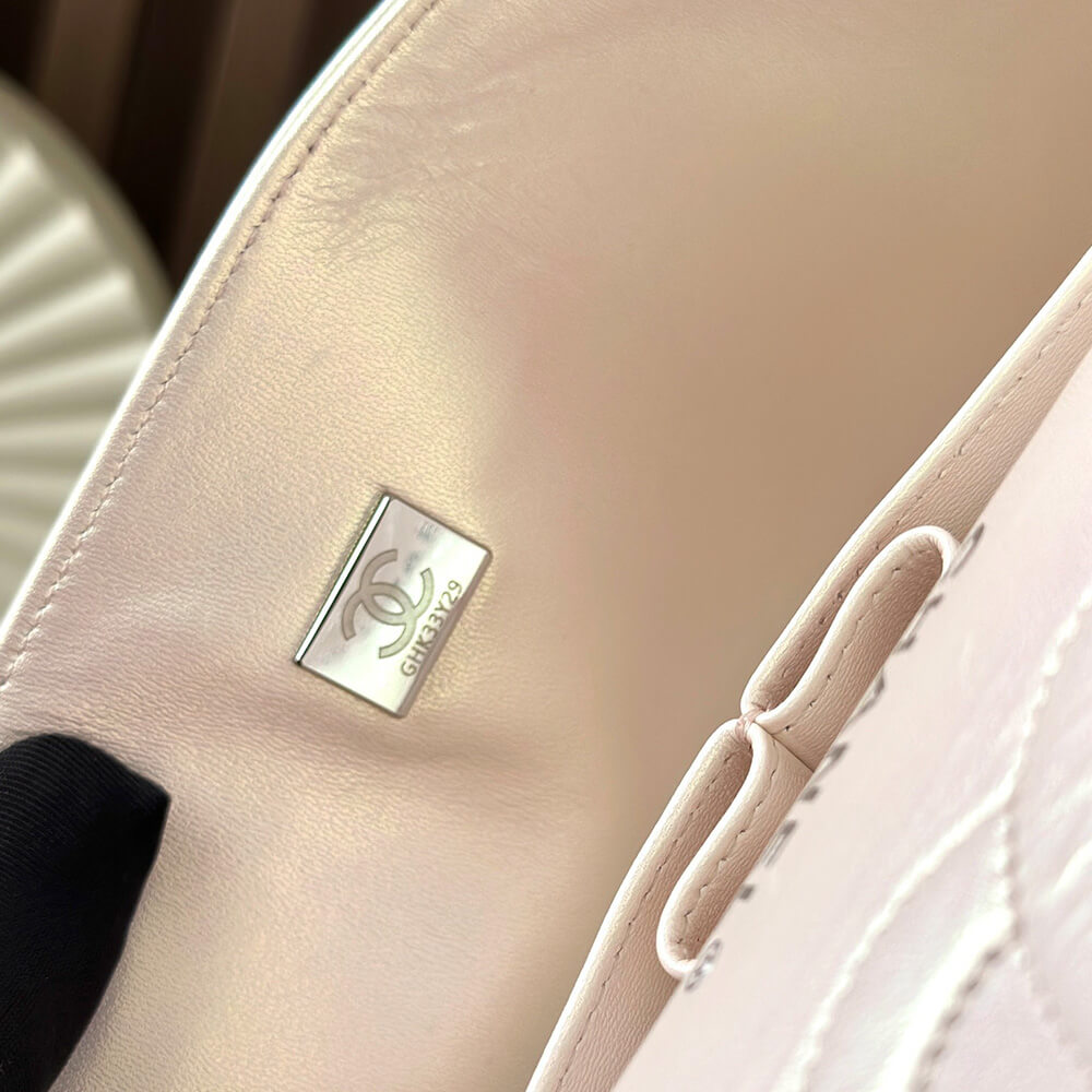 CHANEL CLASSIC FLAP HANDBAG(High-End Grade)