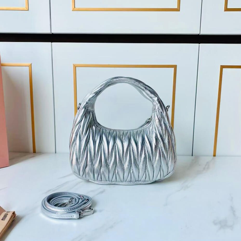 Small Wander matelasse nappa leather hobo bag(HIGH-END GRADE)