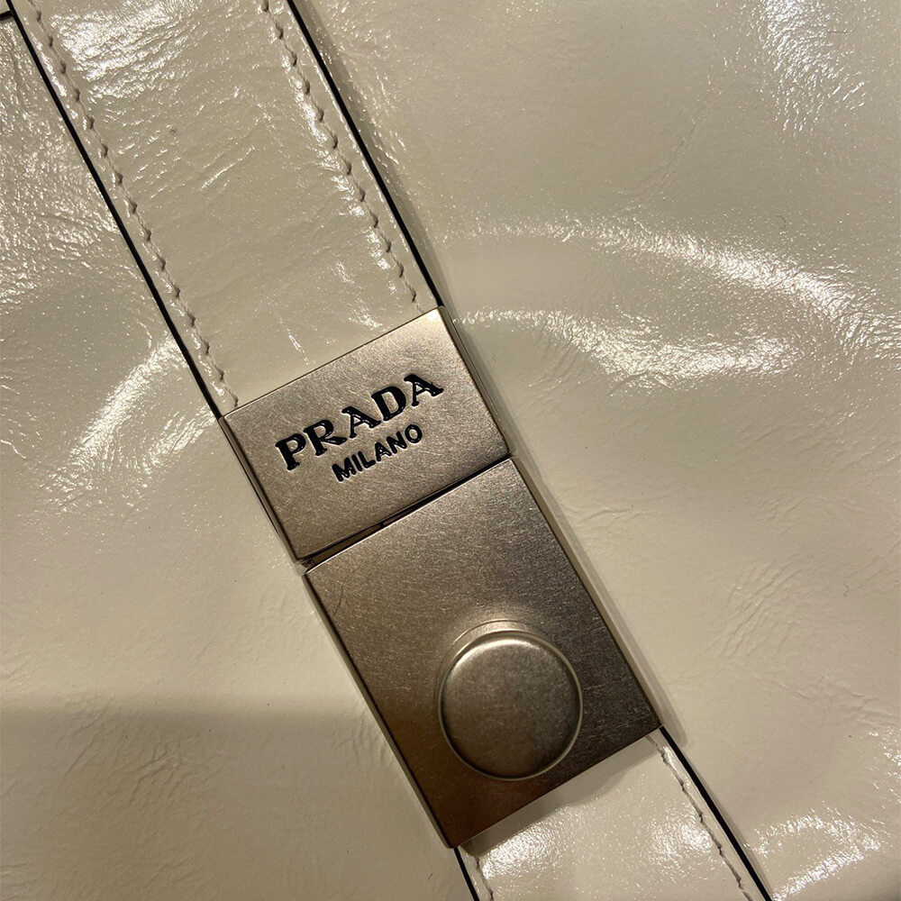 Prada Medium leather tote bag(high-end grade)