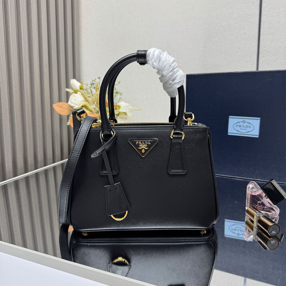 Prada Small Prada Galleria Saffiano leather bag(HIGH-END GRADE)