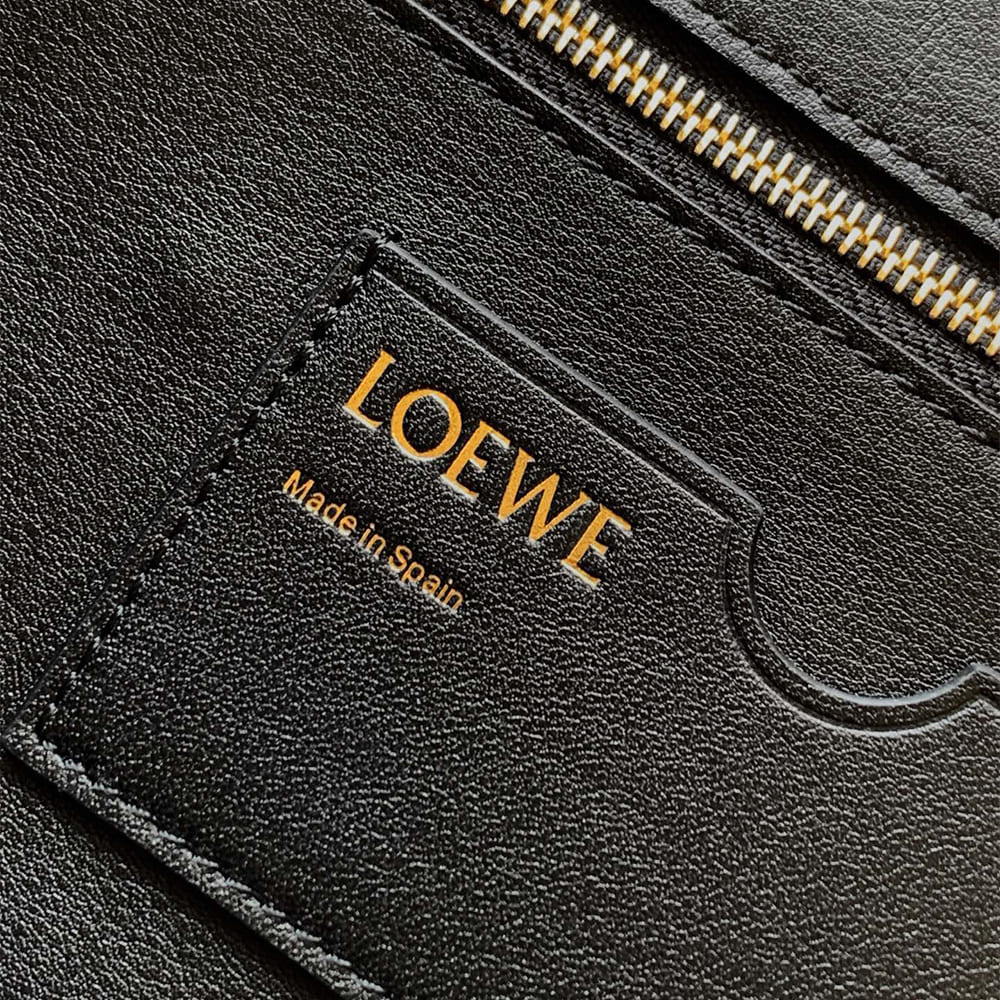 Loewe Medium Madrid bagin supple calfskin(HIGH-END GRADE)