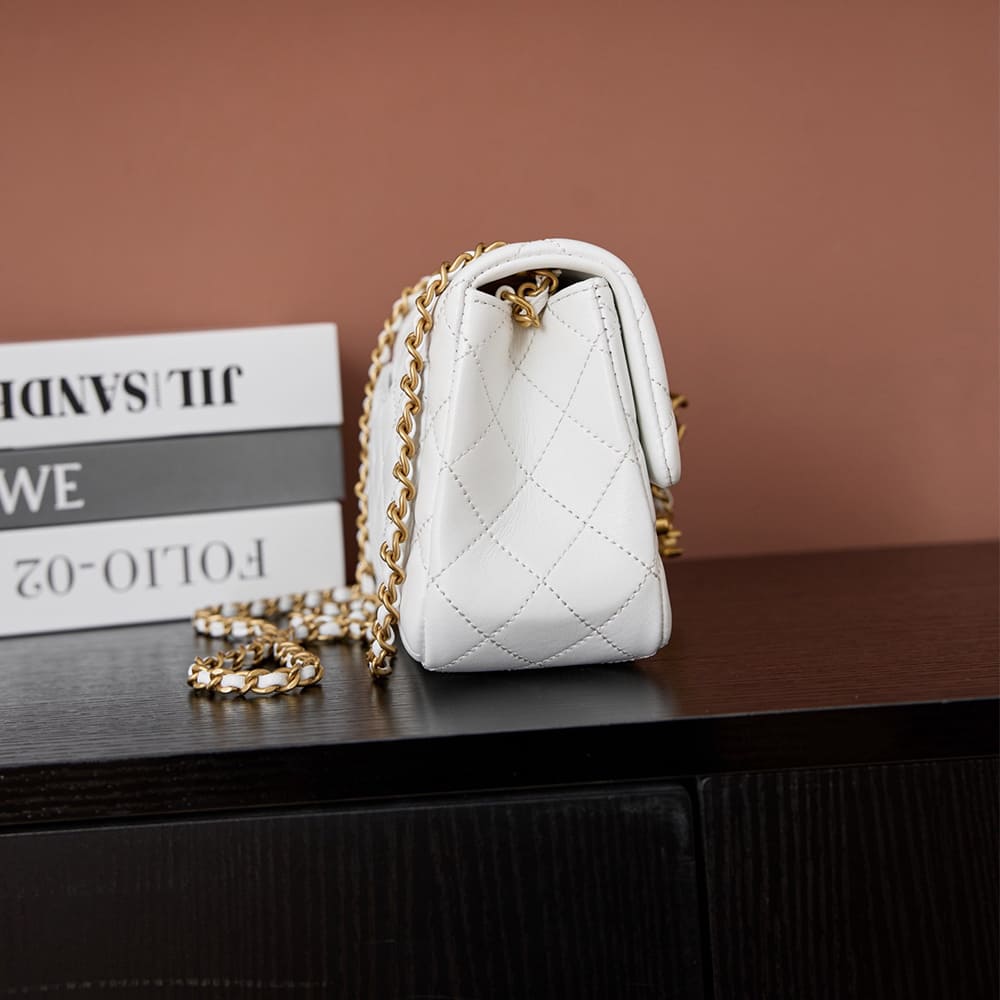 CHANEL Mini Flap Bag(HIGH-END GRADE)